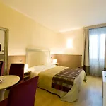 Alexander Hotel