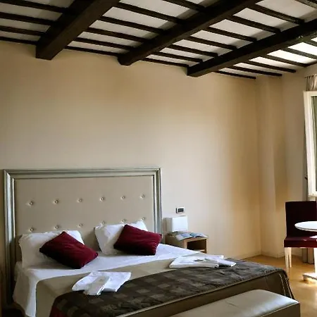 Alexander Hotel 3*
