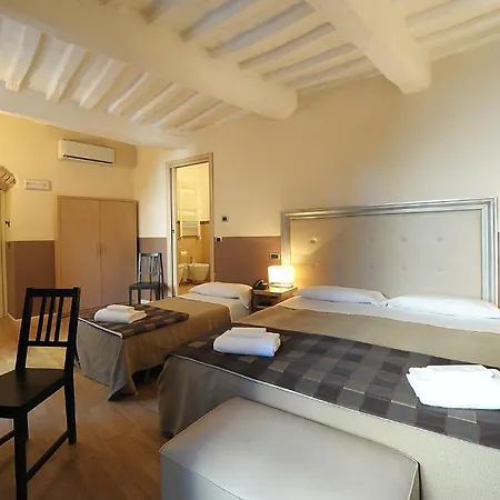 Alexander Hotel