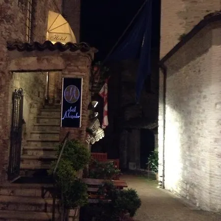 Hotel Alexander 3*