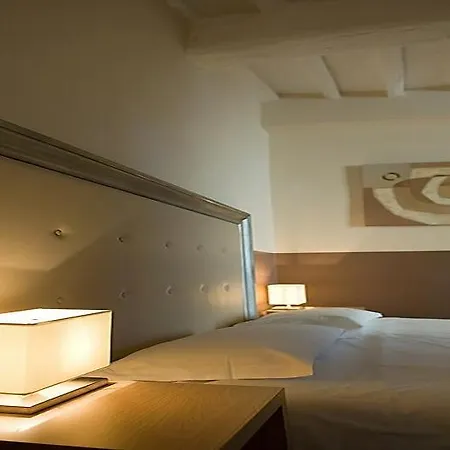 Alexander 3* Assisi