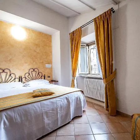 Hotel Alexander 3*